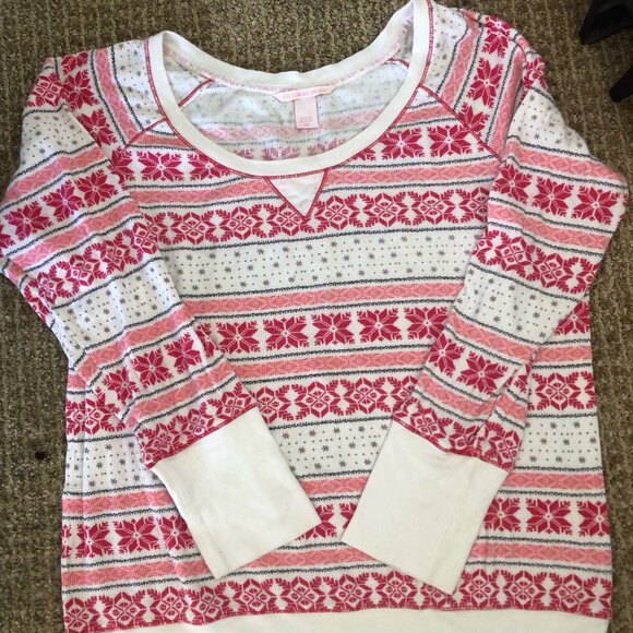 Victoria's Secret Christmas PJ Set - Picture 3 of 8